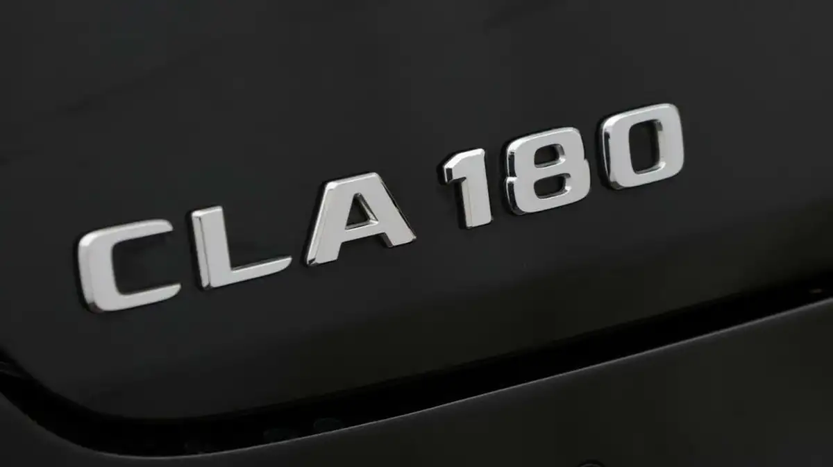 2020-mercedes-benz-cla-13-cla-180-amg-line-premium-coupe-4d-big-20