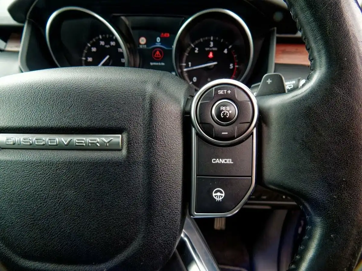 2018-land-rover-discovery-30td6-hse-luxury-big-37