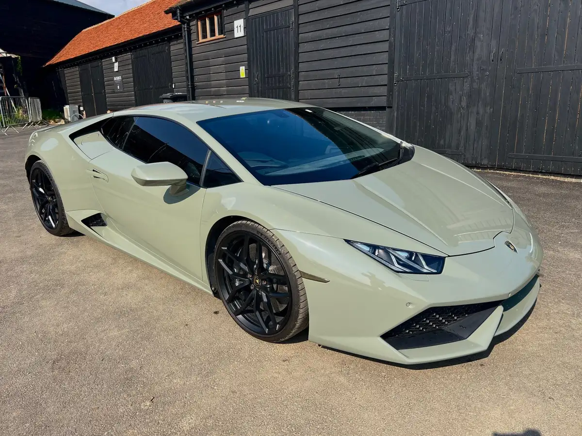 2015-lamborghini-huracan-52-lp-610-4-4wd-coupe-big-4