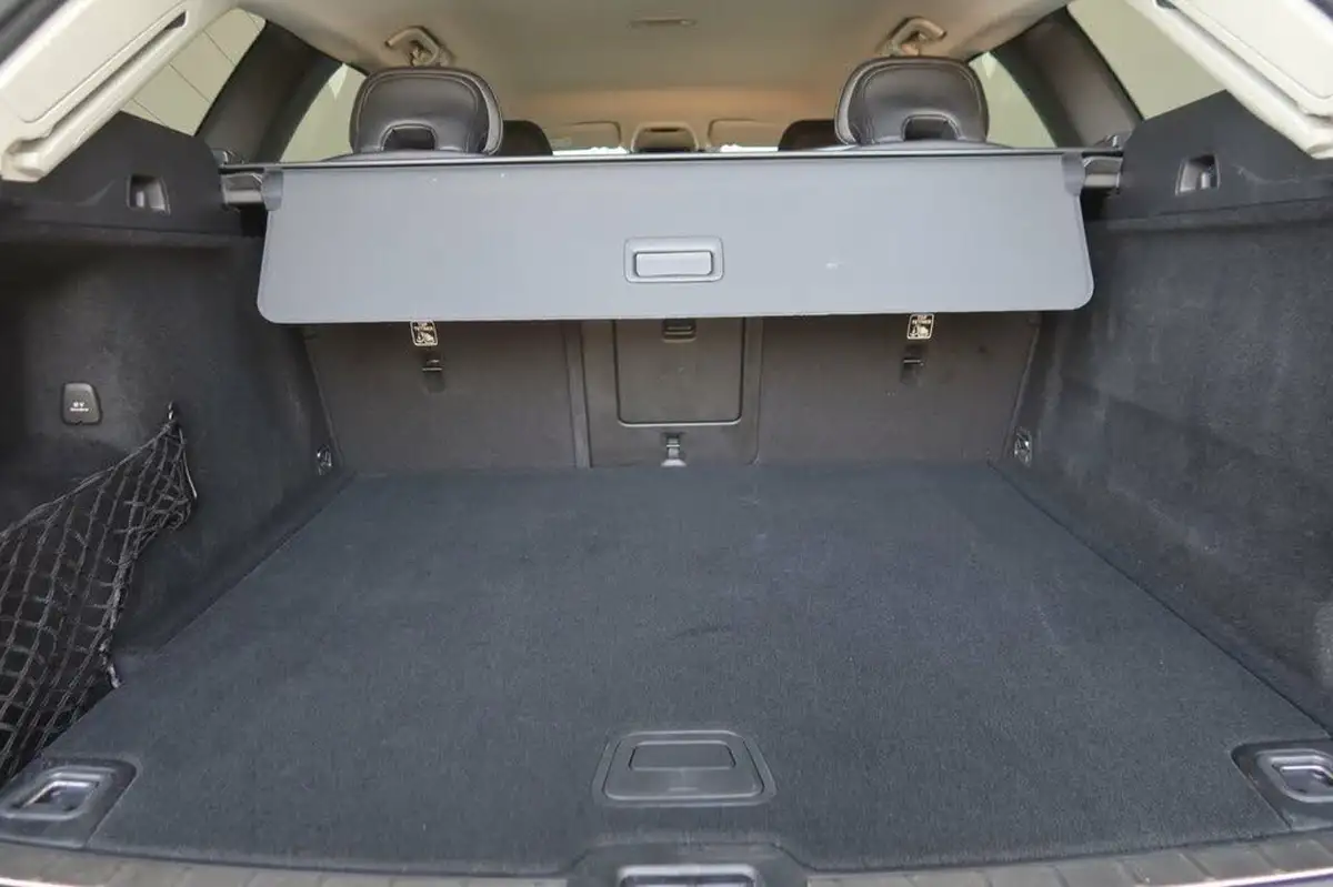 2020-volvo-xc60-20-b5-momentum-big-6