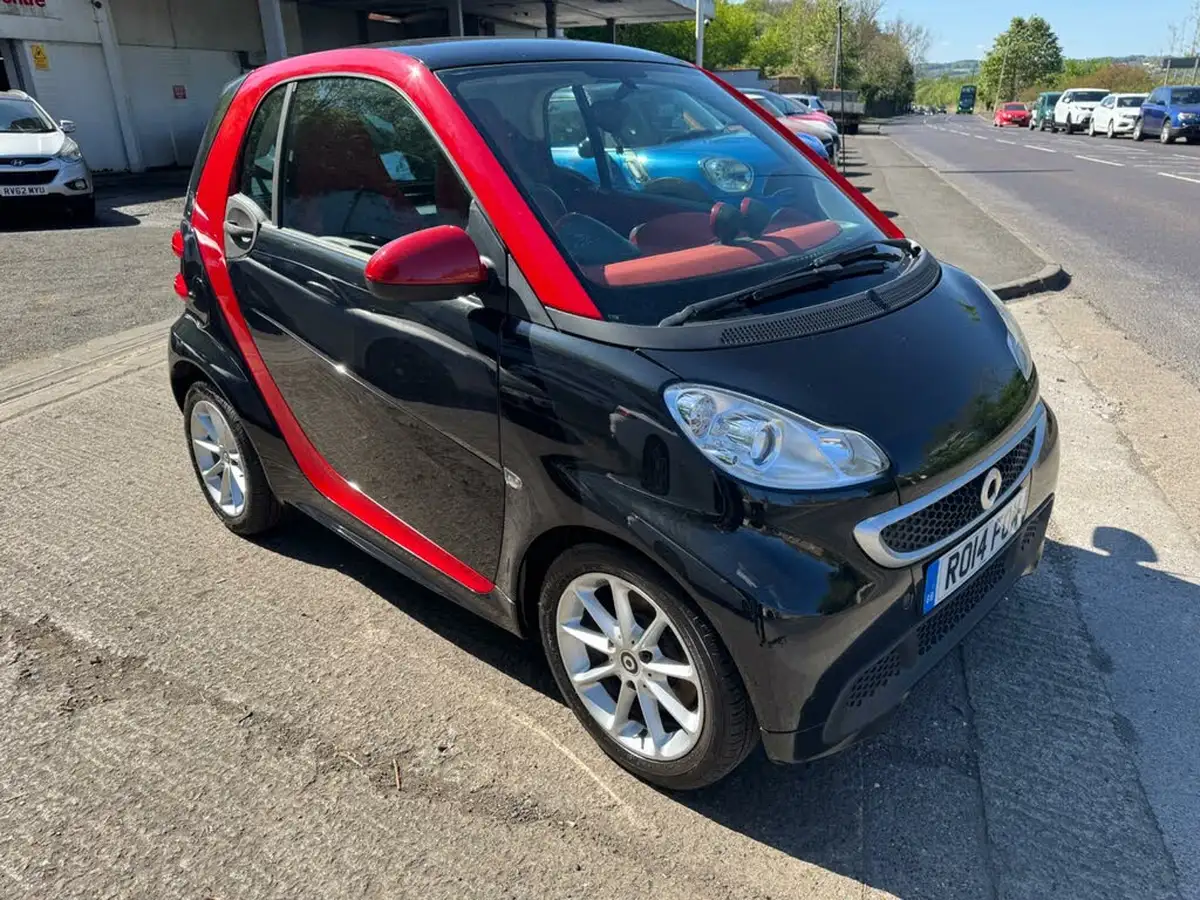 2014-smart-fortwo-10-passion-71bhp-coupe-big-0