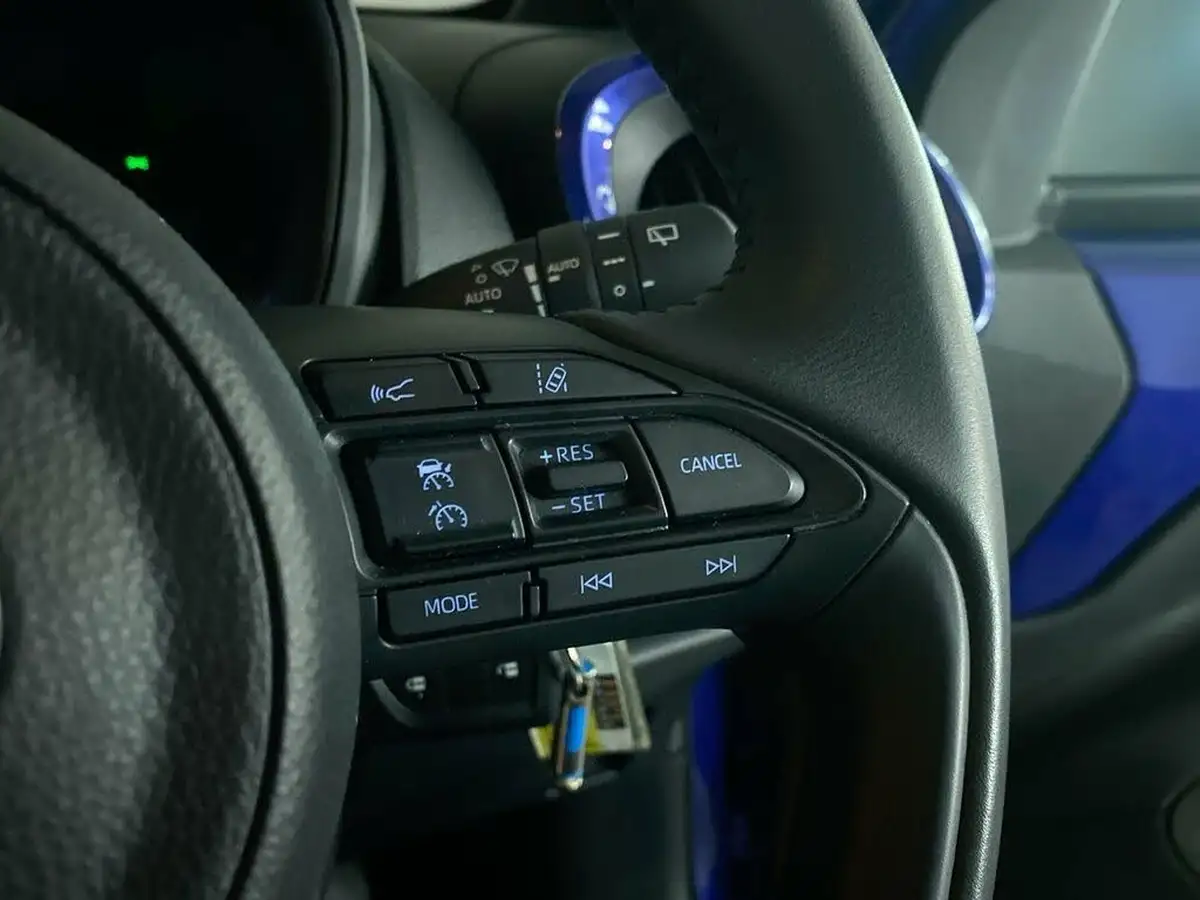2023-toyota-aygo-x-10-vvt-i-edge-big-32