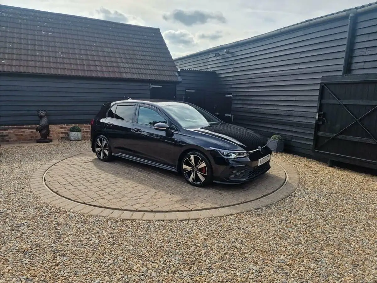 2021-volkswagen-golf-20tdi-gtd-big-37