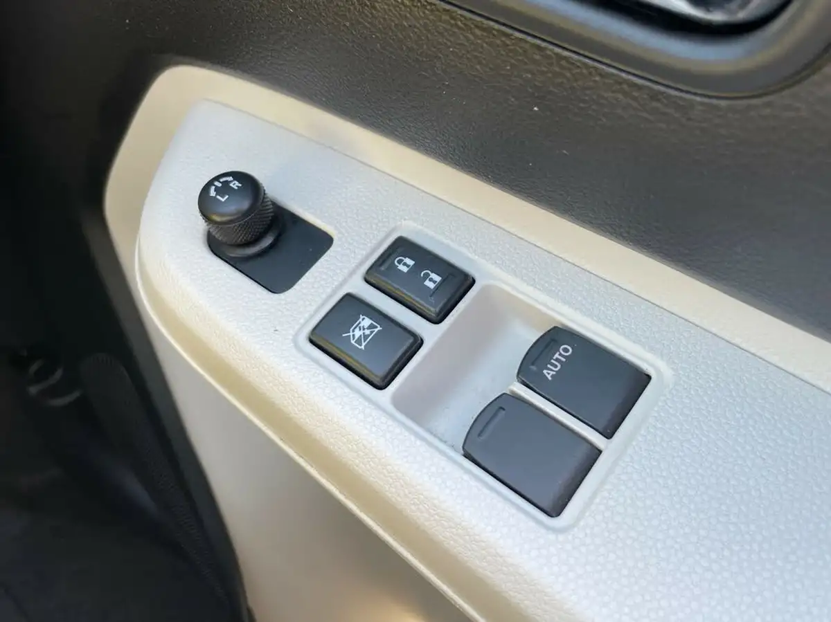 2019-suzuki-ignis-12-dualjet-sz-t-shvs-big-42
