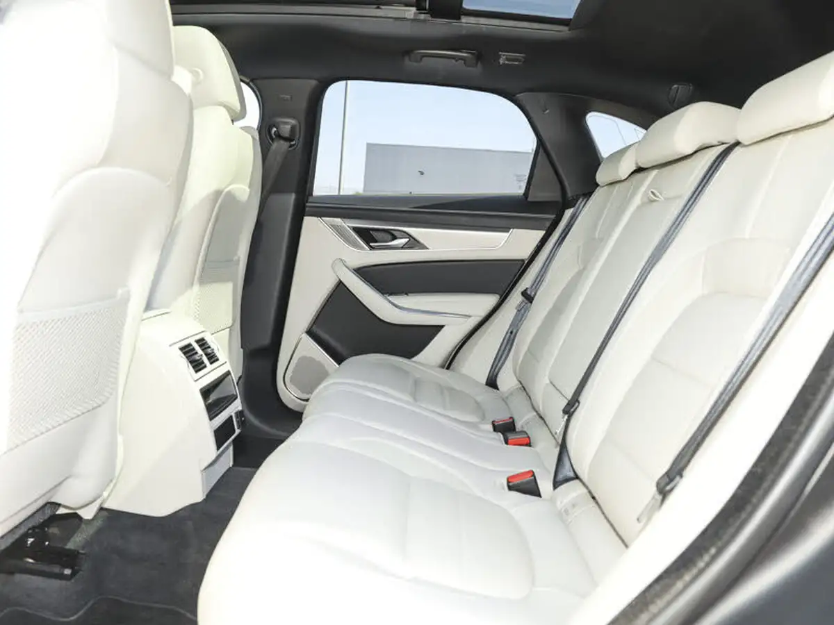 2022-jaguar-f-pace-20-p250-r-dynamic-se-big-5