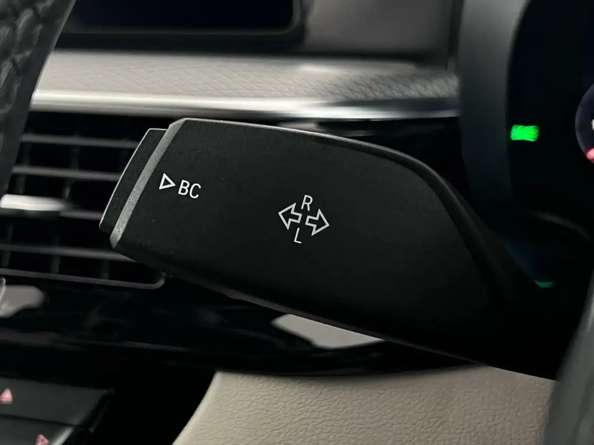 2018-bmw-5-series-20-530e-m-sport-big-27