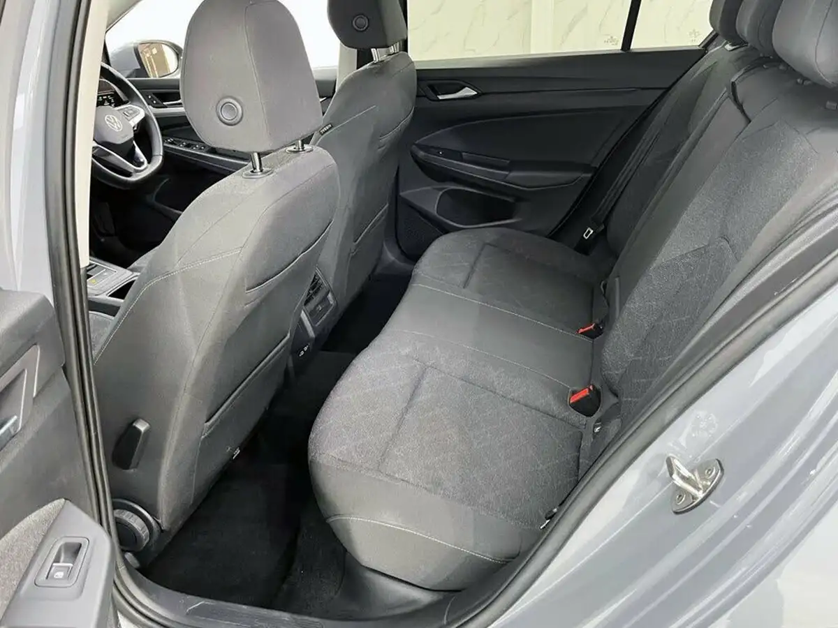 2024-volkswagen-golf-10-tsi-life-hatchback-big-32