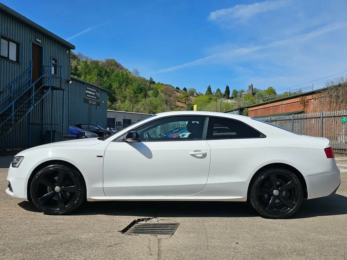 2013-audi-a5-20td-black-edition-177ps-coupe-2d-big-8