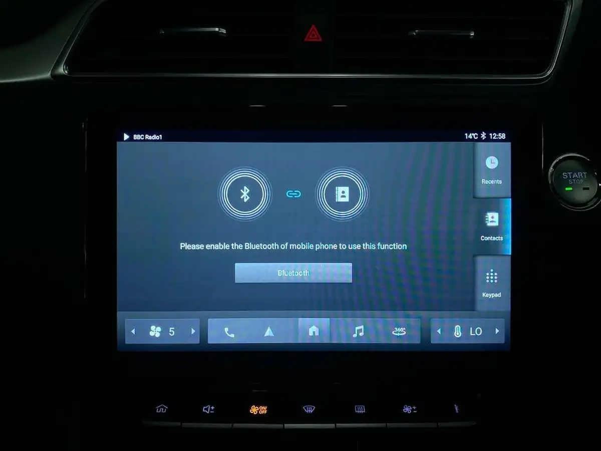 2023-mg-zs-suv-e-trophy-ev-176ps-big-32
