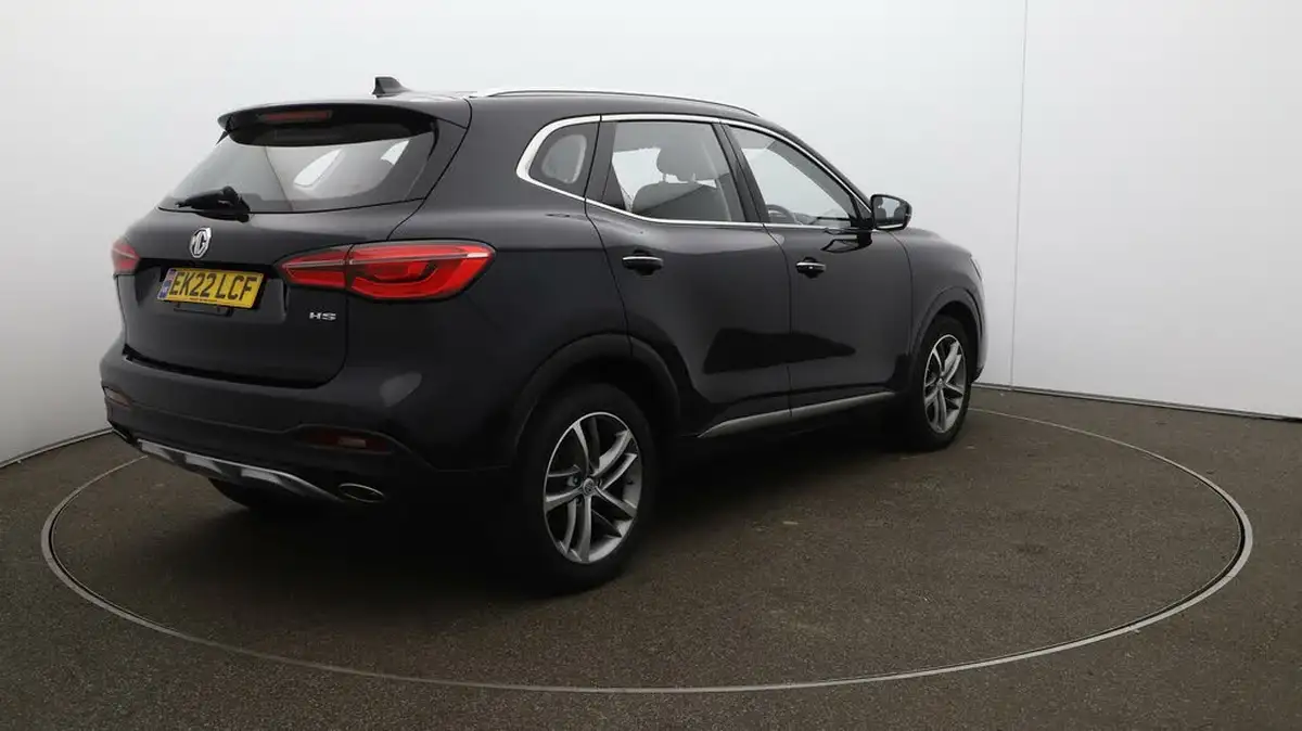 2022-mg-hs-15t-gdi-excite-162ps-big-7