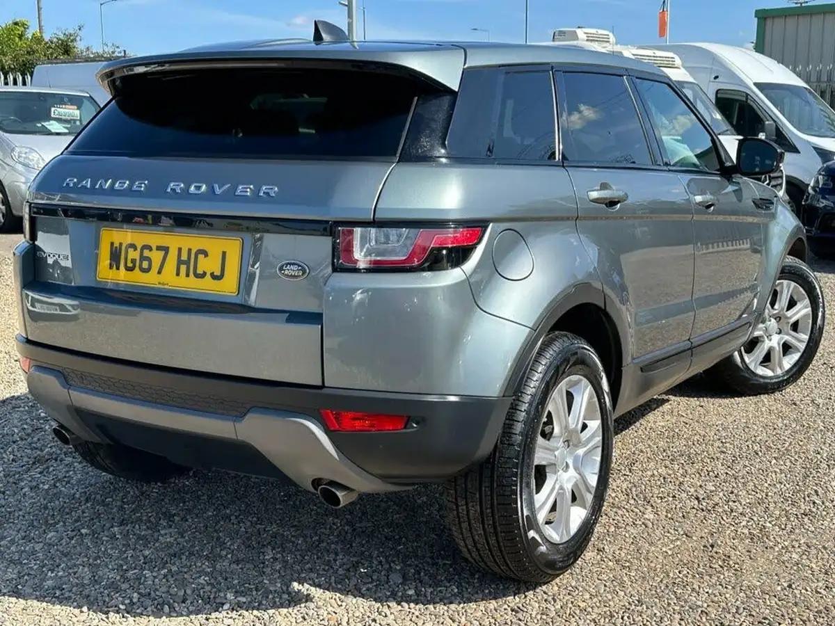 2017-land-rover-range-rover-evoque-20td4-se-tech-hatchback-5d-auto-big-6