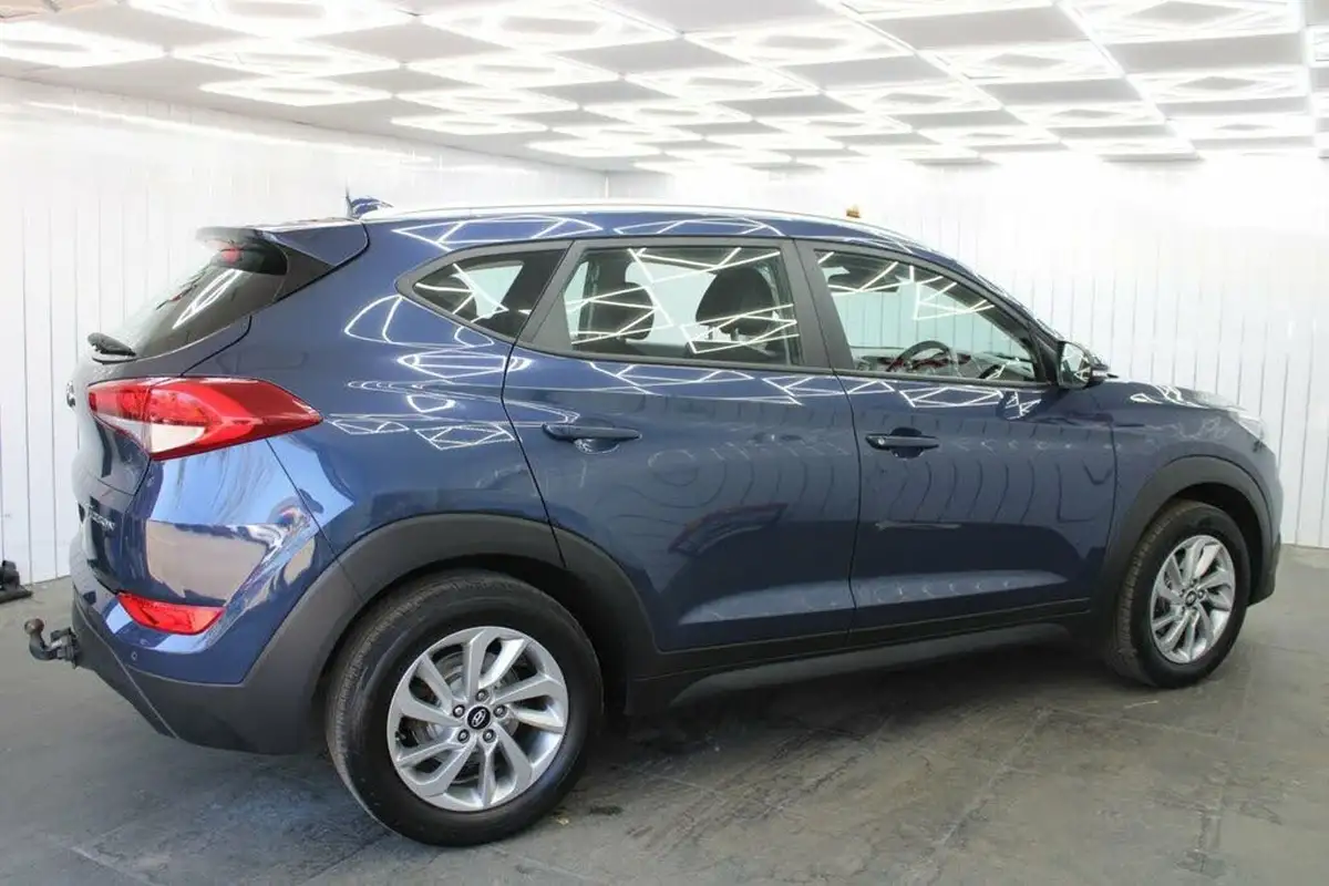 2017-hyundai-tucson-17crdi-blue-drive-se-nav-116ps-big-5