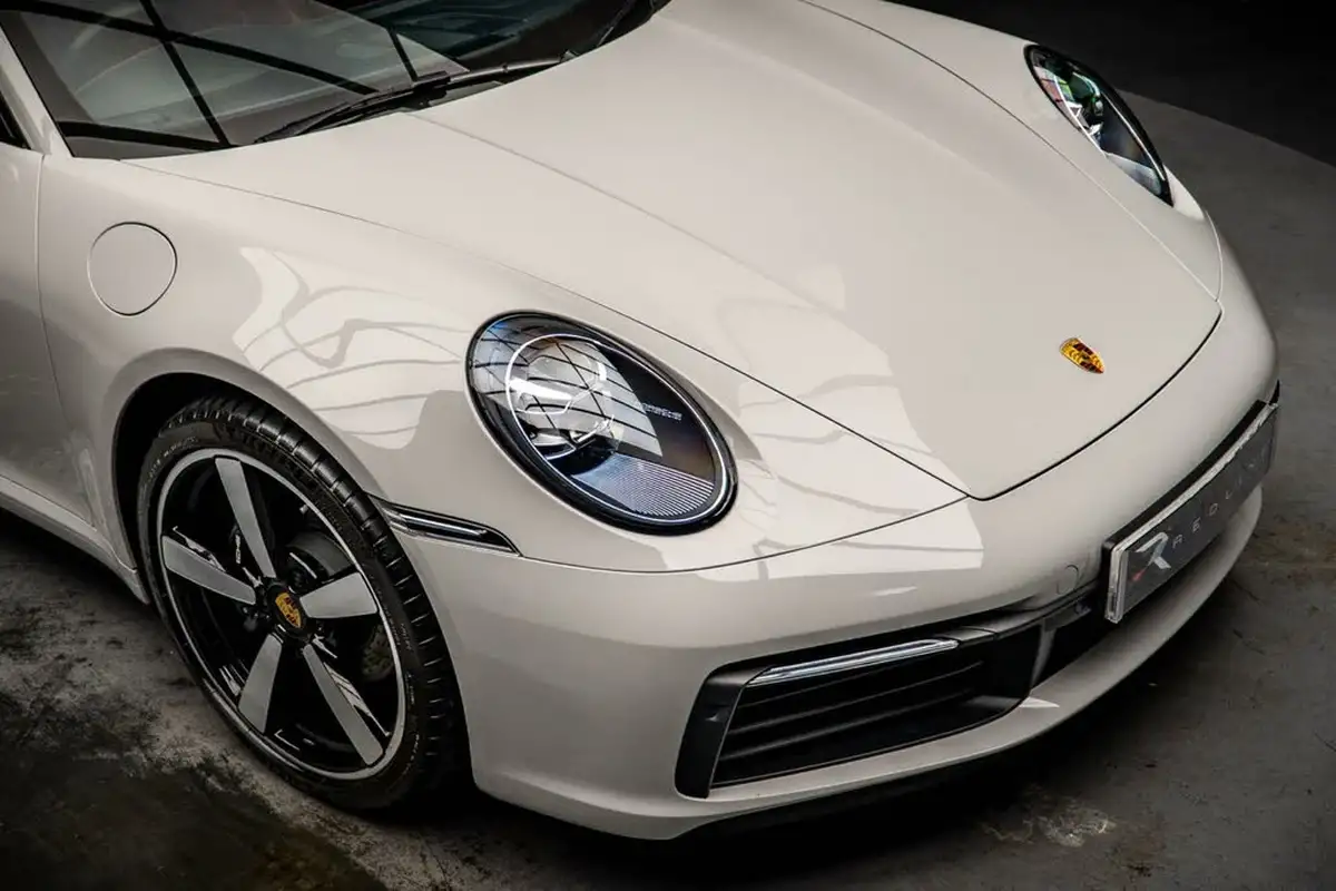 2021-porsche-911-30-carrera-4-coupe-big-10