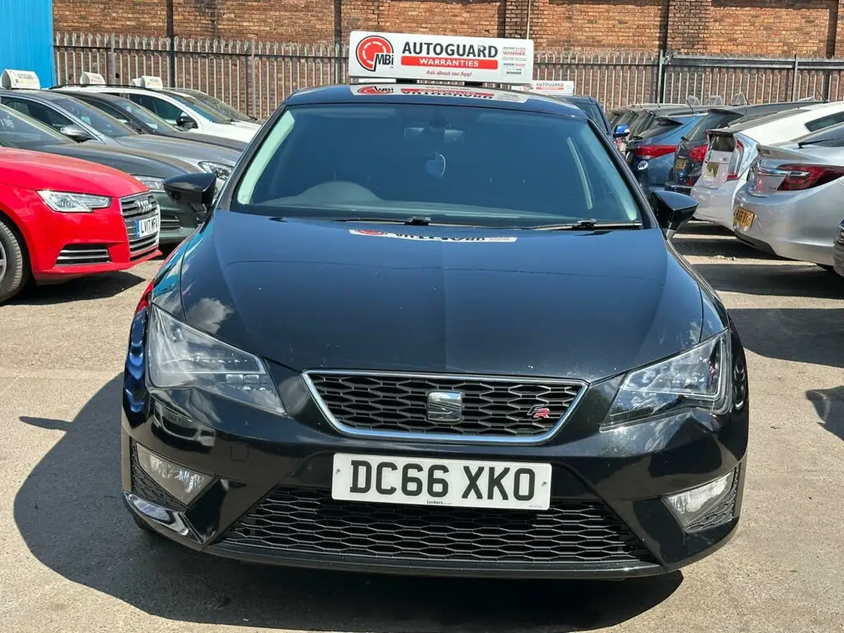 2017-seat-leon-18-fr-tech-pack-hatchback-5d-dsg-big-4