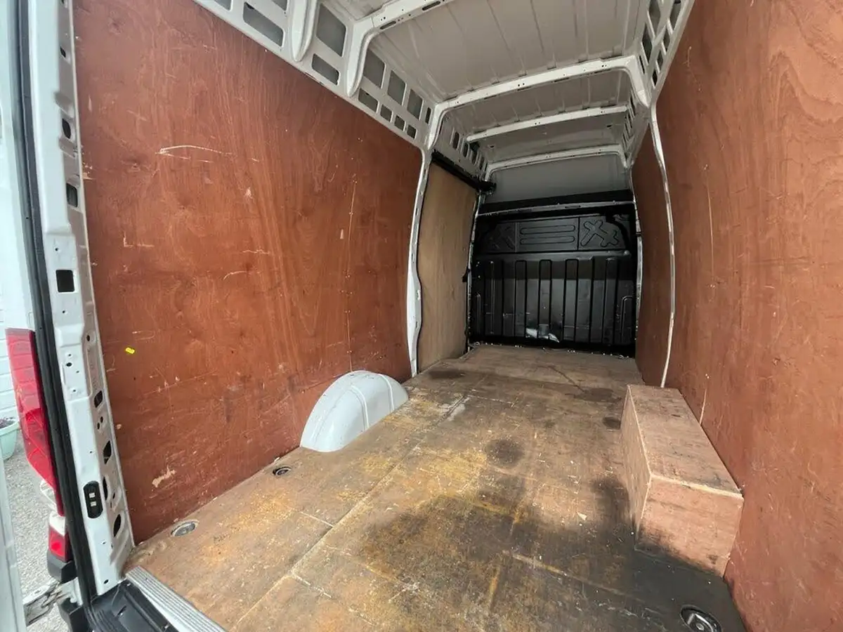 2021-iveco-daily-s-class-23td-35s14v-business-3520mm-h2-136pseu6dt-big-34