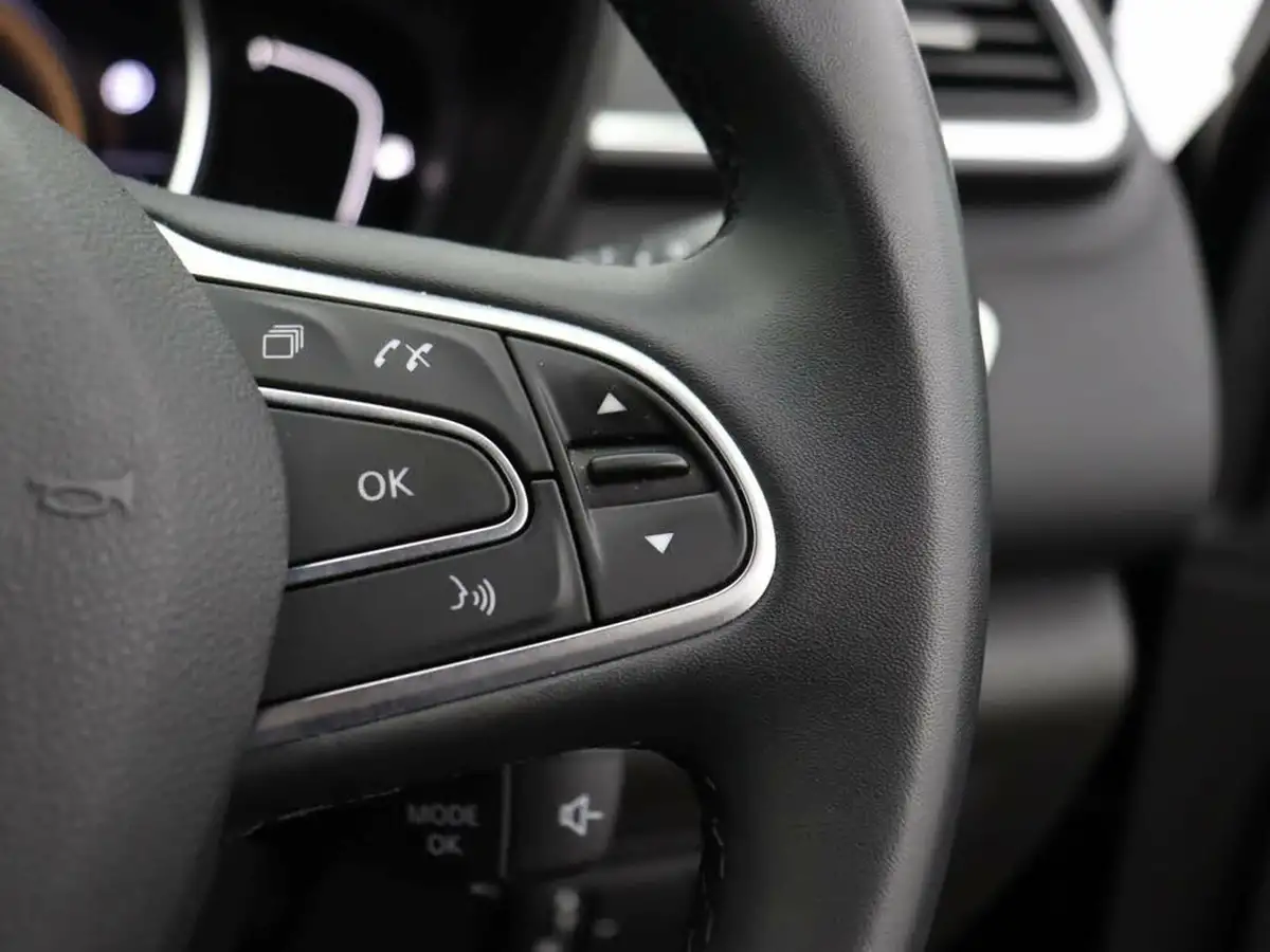 2019-renault-kadjar-13-tce-iconic-140bhp-edc-auto-big-26