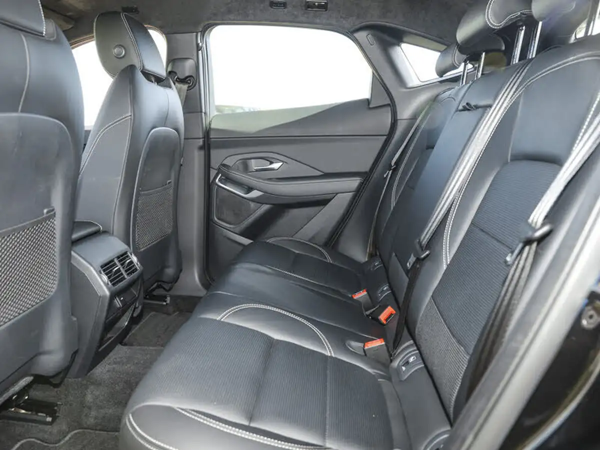 2022-jaguar-e-pace-20-d200-r-dynamic-s-big-5