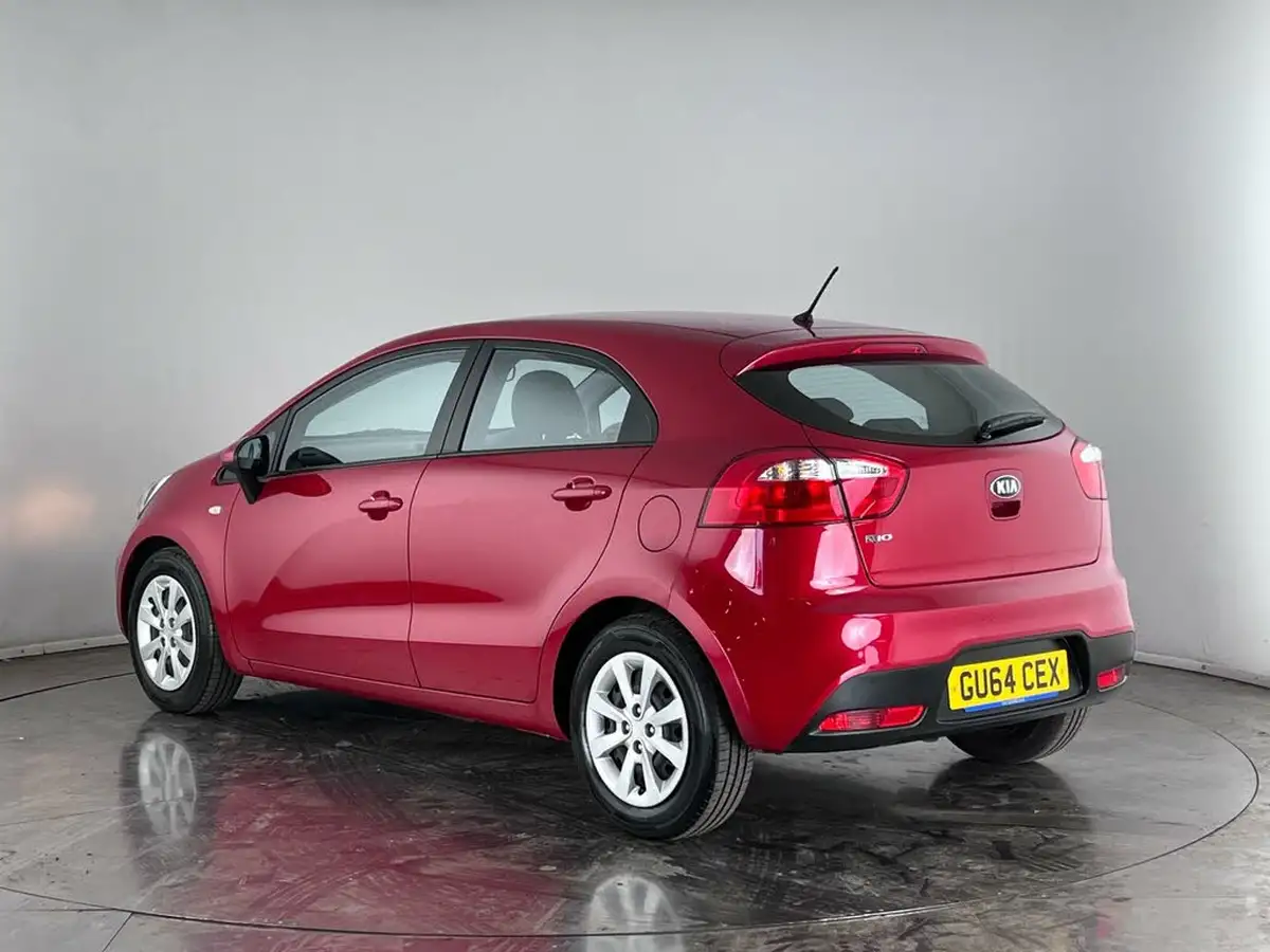 2014-kia-rio-125-1-air-big-3
