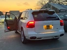 2010-porsche-cayenne-small-0