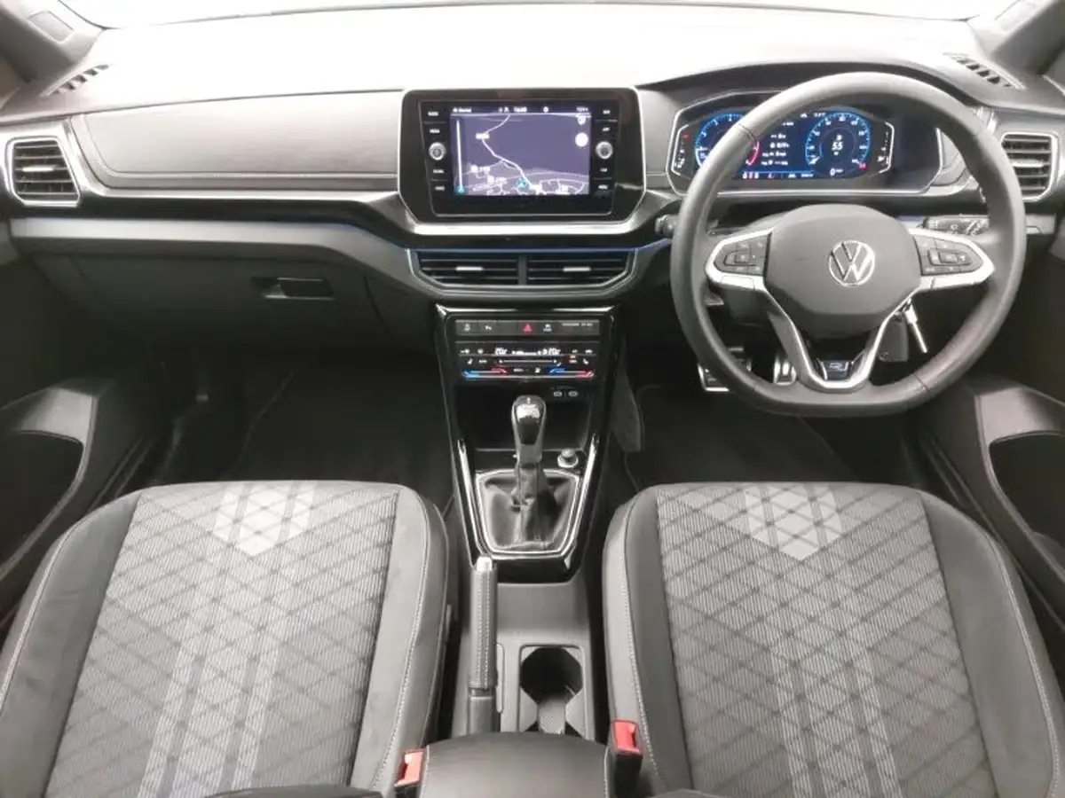 2024-volkswagen-t-cross-10-tsi-r-line-115ps-dsg-big-2