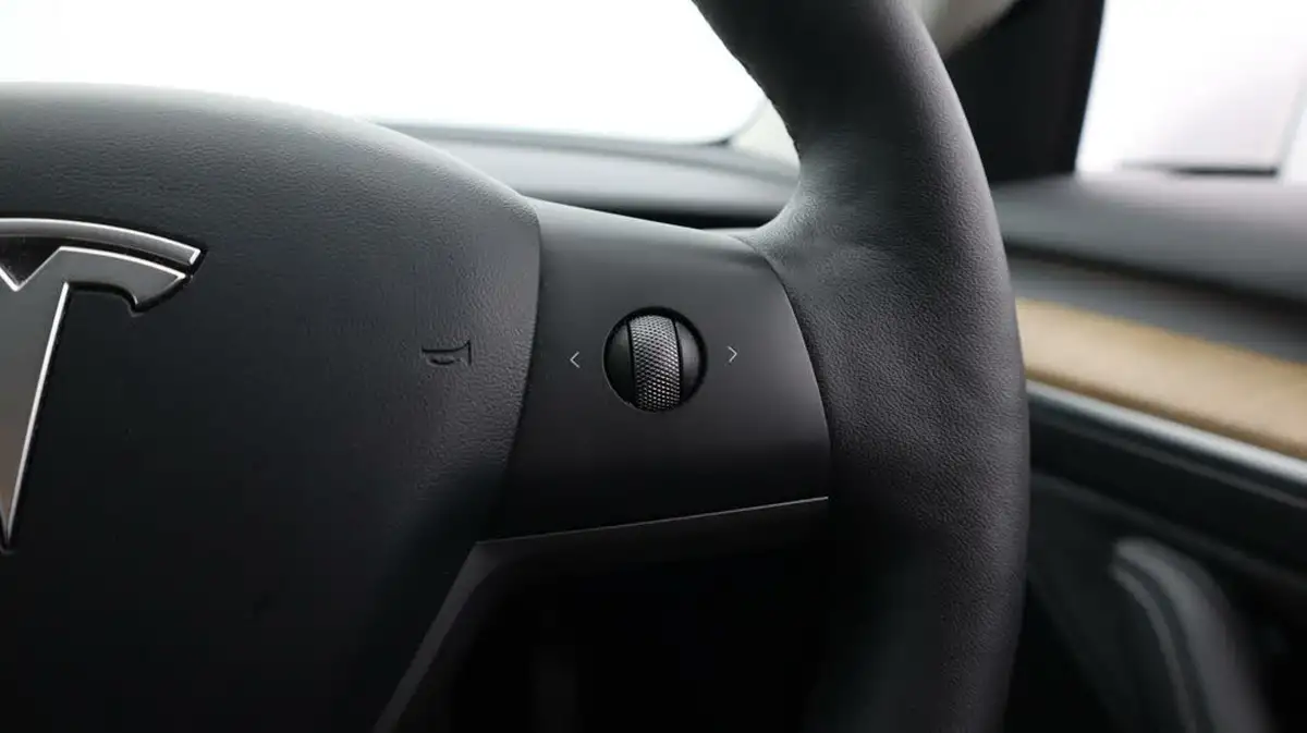 2021-tesla-model-3-e-long-range-4x4-big-26