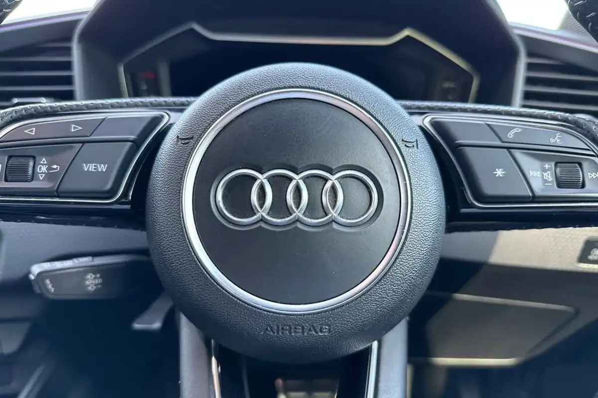 2019-audi-a1-20-40-tfsi-s-line-competition-ss-big-33