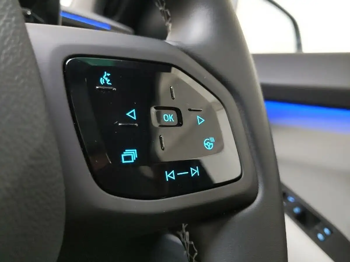 2024-ford-explorer-e-premium-286ps-77kwh-big-17