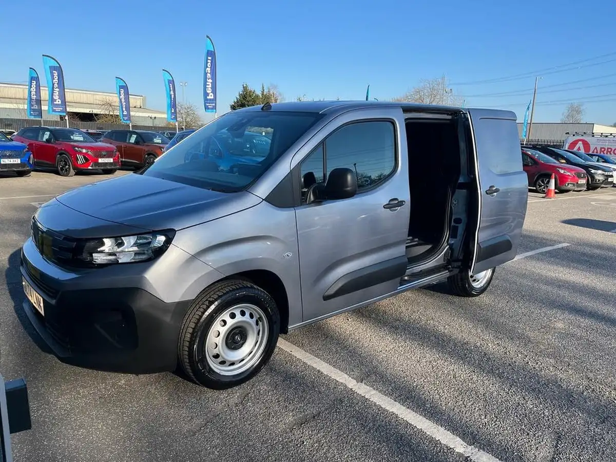2024-peugeot-partner-15-bluehdi-professional-100pseu6d-big-20