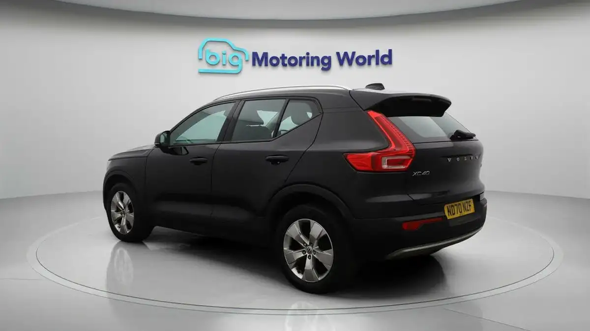 2021-volvo-xc40-15-t3-momentum-163bhp-big-4