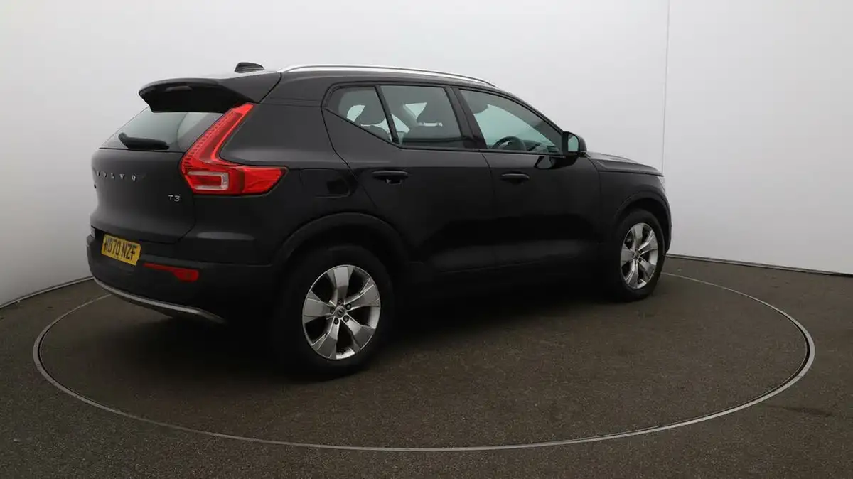 2021-volvo-xc40-15-t3-momentum-163bhp-big-52