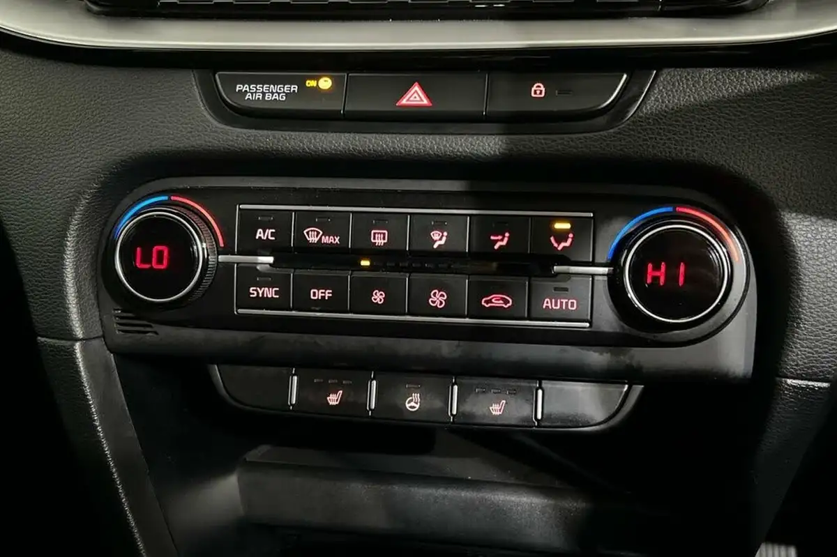 2023-kia-xceed-15-t-gdi-3-158bhp-big-33