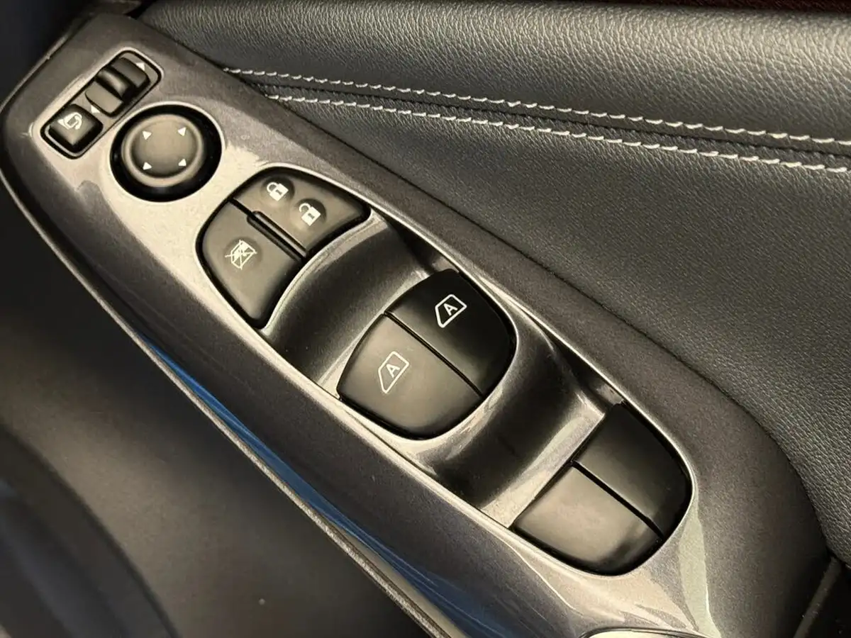 2020-nissan-juke-10-dig-t-n-connecta-117ps-dct-big-18