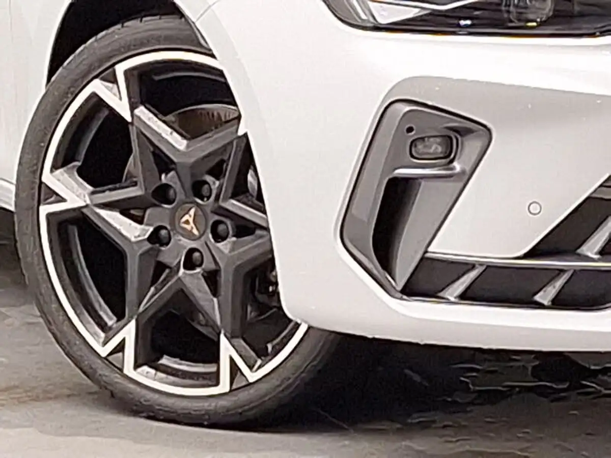 2025-cupra-leon-nf-15-e-hybrid-vz1-hatchback-big-8