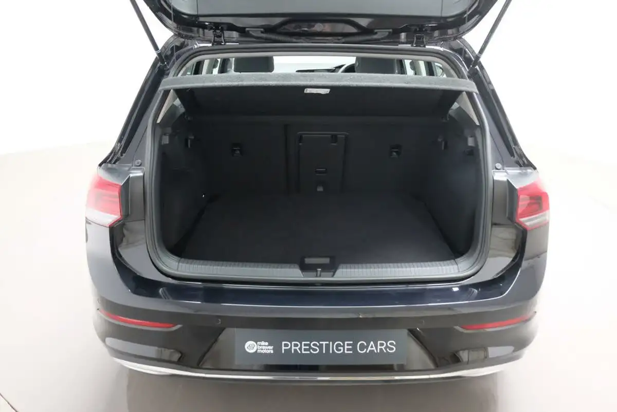 2023-volkswagen-golf-15-etsi-style-130ps-hatchback-big-37