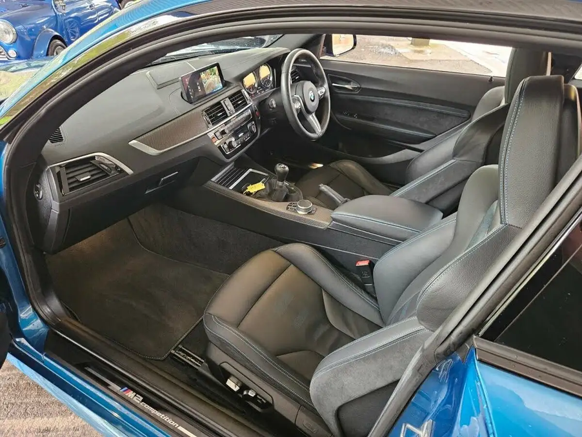 2020-bmw-2-series-30-m2-competition-big-33