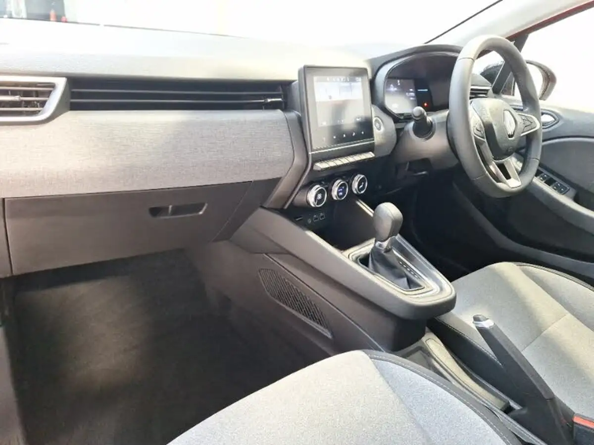 2024-renault-clio-16-evolution-big-4