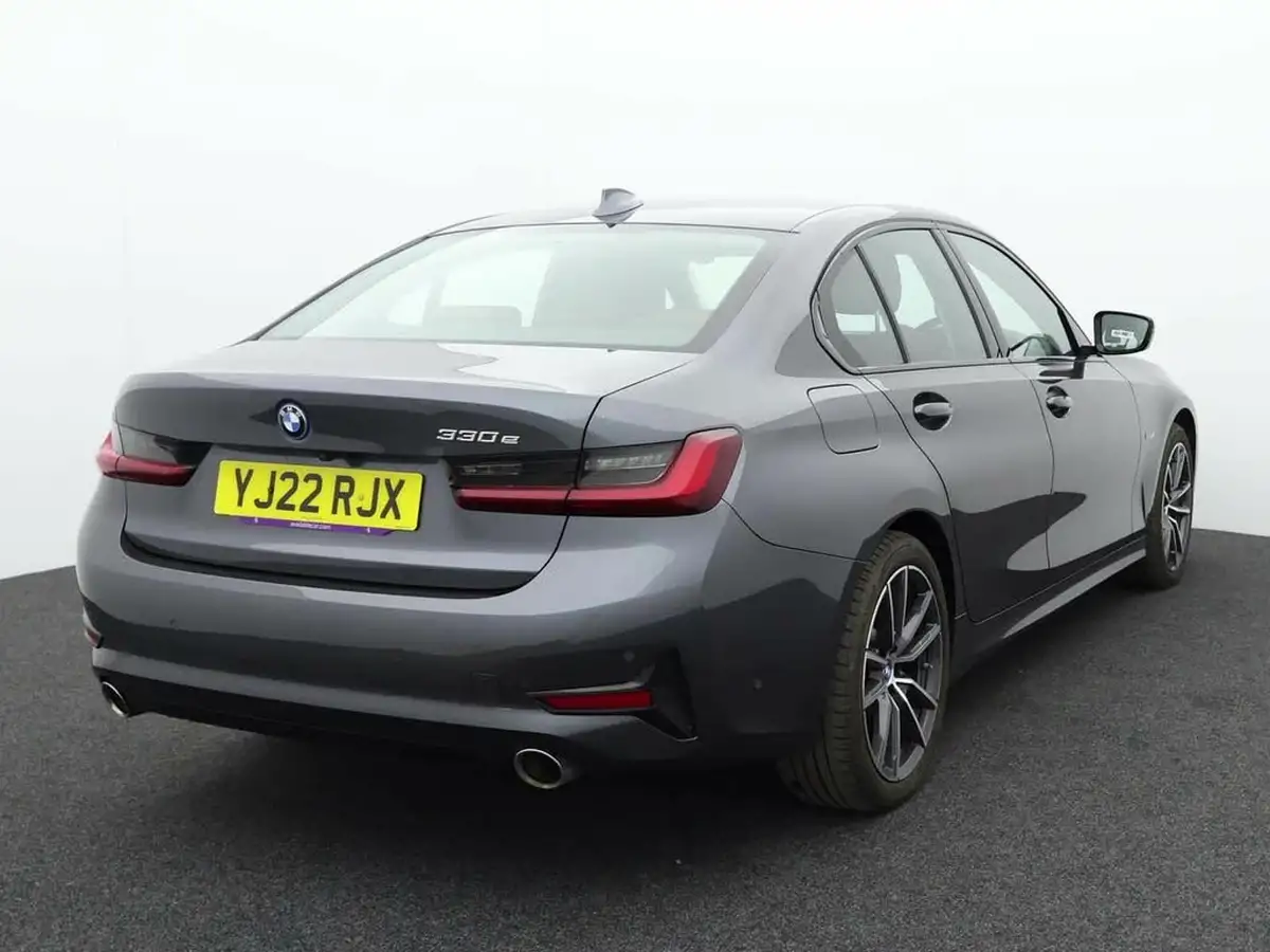 2022-bmw-3-series-20-330e-sport-pro-saloon-4d-big-4