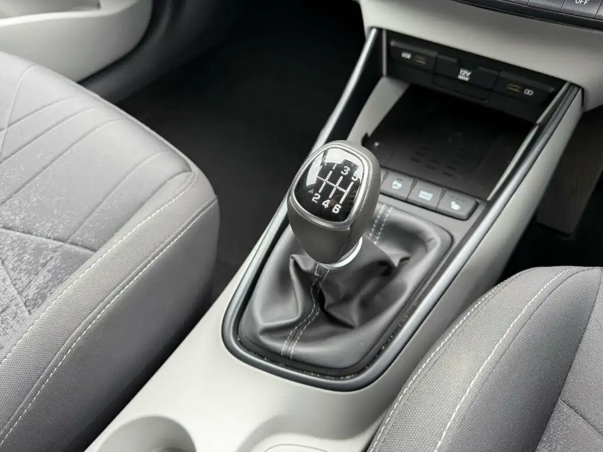 2021-hyundai-bayon-10-t-gdi-ultimate-120ps-big-23