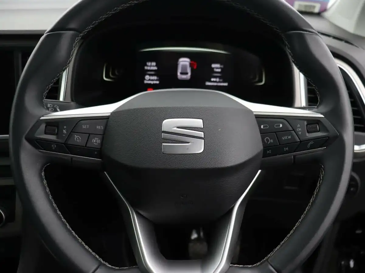 2024-seat-ateca-15-ecotsi-xperience-big-23
