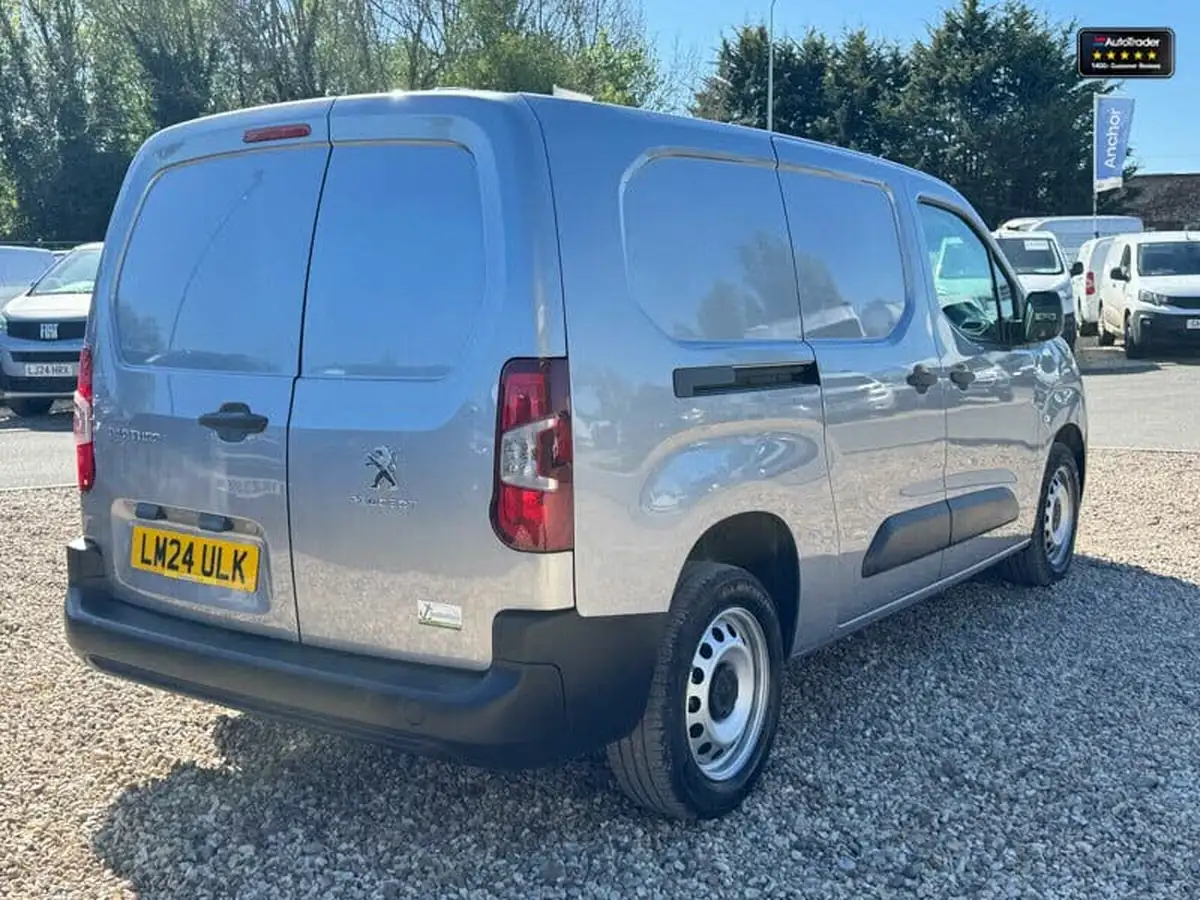 2024-peugeot-partner-15-bluehdi-950-professional-premium-100pseu6d-big-5