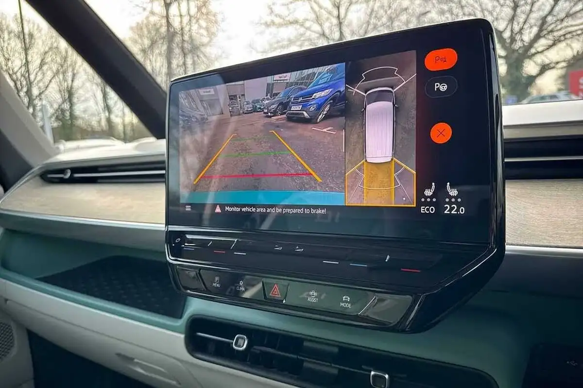 2023-volkswagen-idbuzz-e-style-standard-big-11