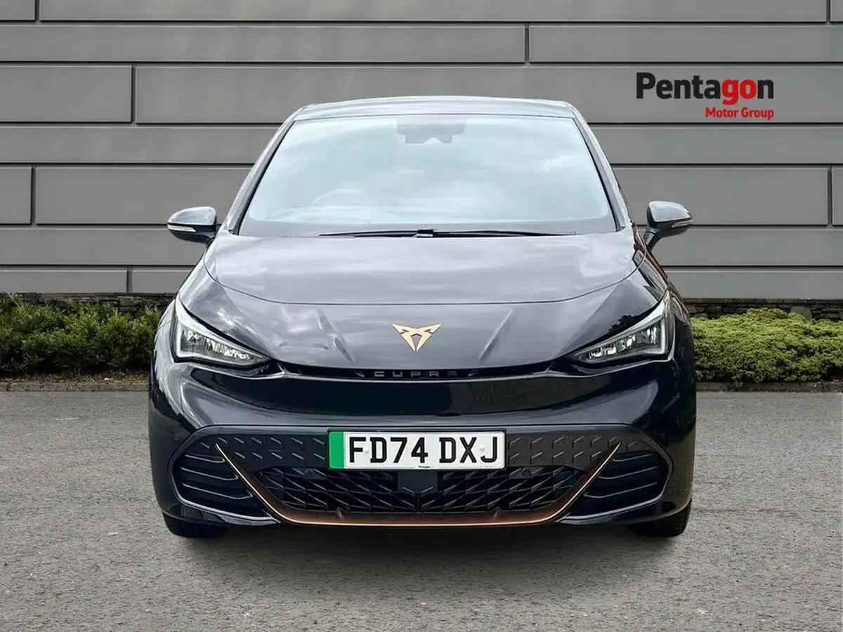 2025-cupra-born-e-vz-big-13