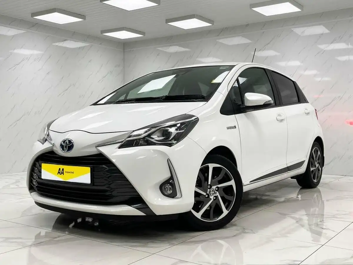 2020-toyota-yaris-15-vvt-i-y20-98bhp-hybrid-1497cc-e-cvt-big-4