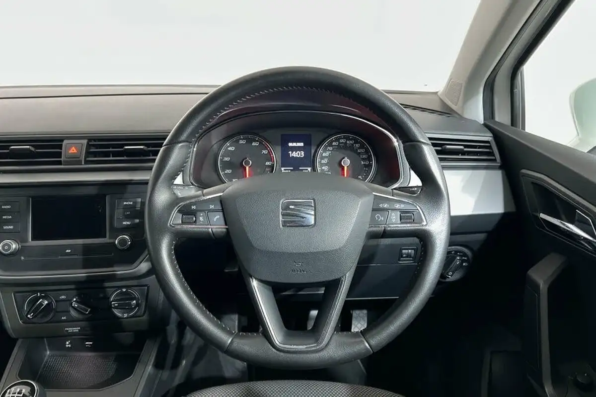 2017-seat-ibiza-10-se-ss-hatchback-5d-big-9
