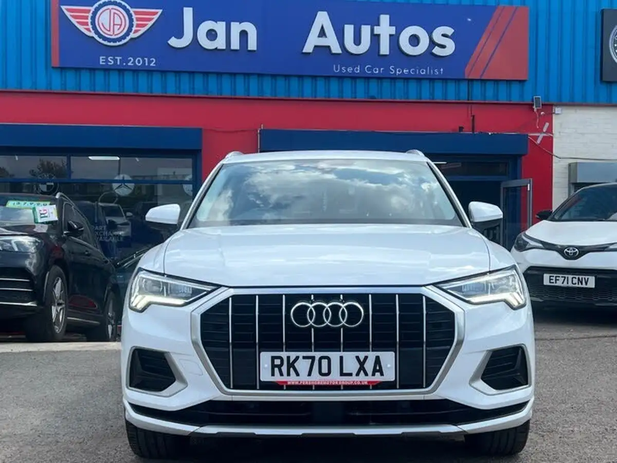2020-audi-q3-15-35-tfsi-sport-cod-station-wagon-1498cc-big-2