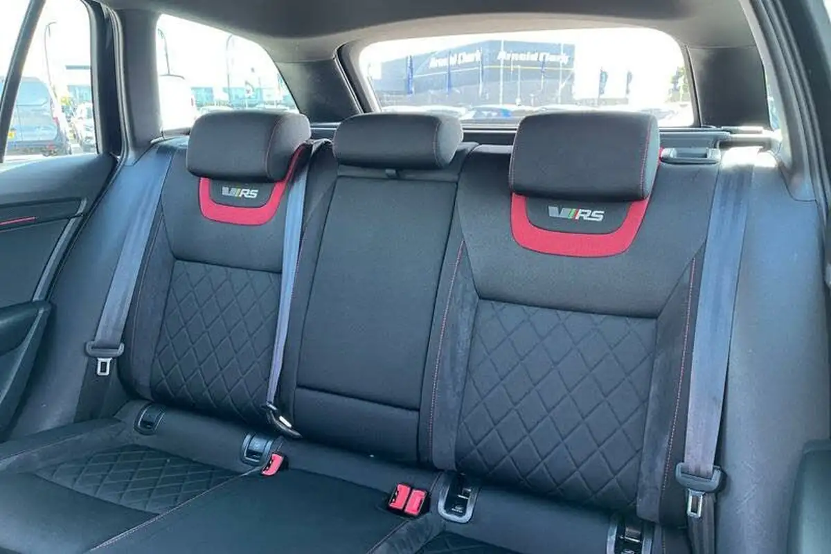 2019-skoda-octavia-20-tsi-vrs-estate-dsg-big-19