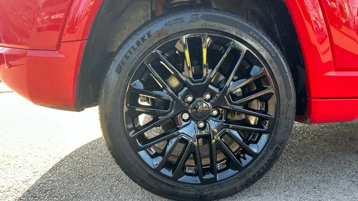 2023-jeep-compass-13-gse-s-big-15