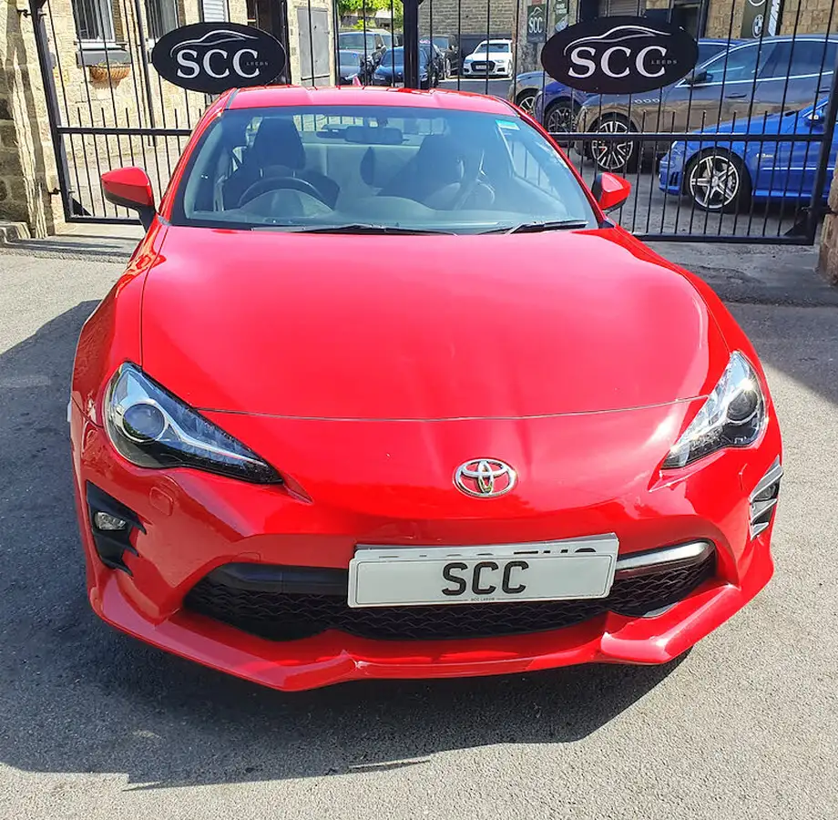 2016-toyota-gt86-20-gt86-2d-big-2