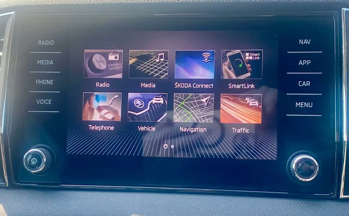 2018-skoda-karoq-15-tsi-se-l-ss-dsg-big-32