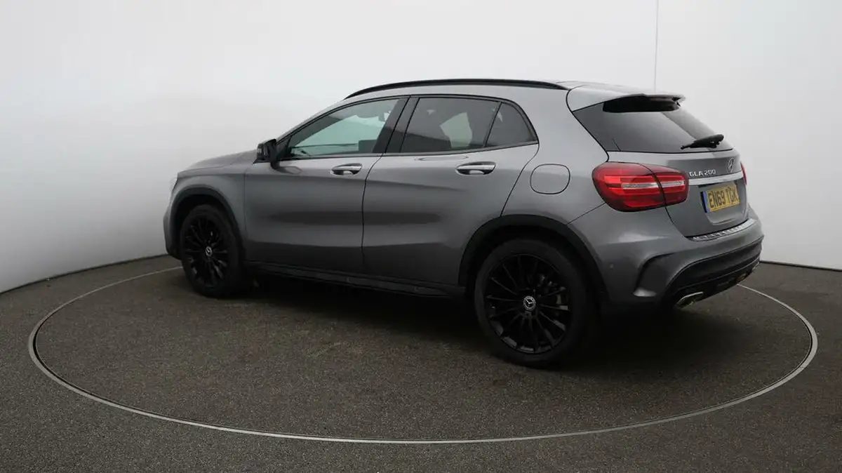 2020-mercedes-benz-gla-class-16-gla-200-amg-line-edition-plus-7g-dct-big-29